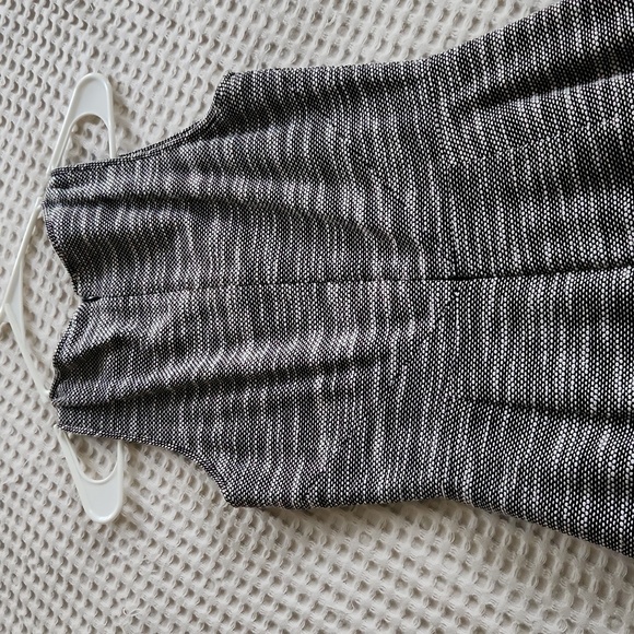 Banana Republic Size 4 Office Formal Church Dress Classic - Picture 7 of 7